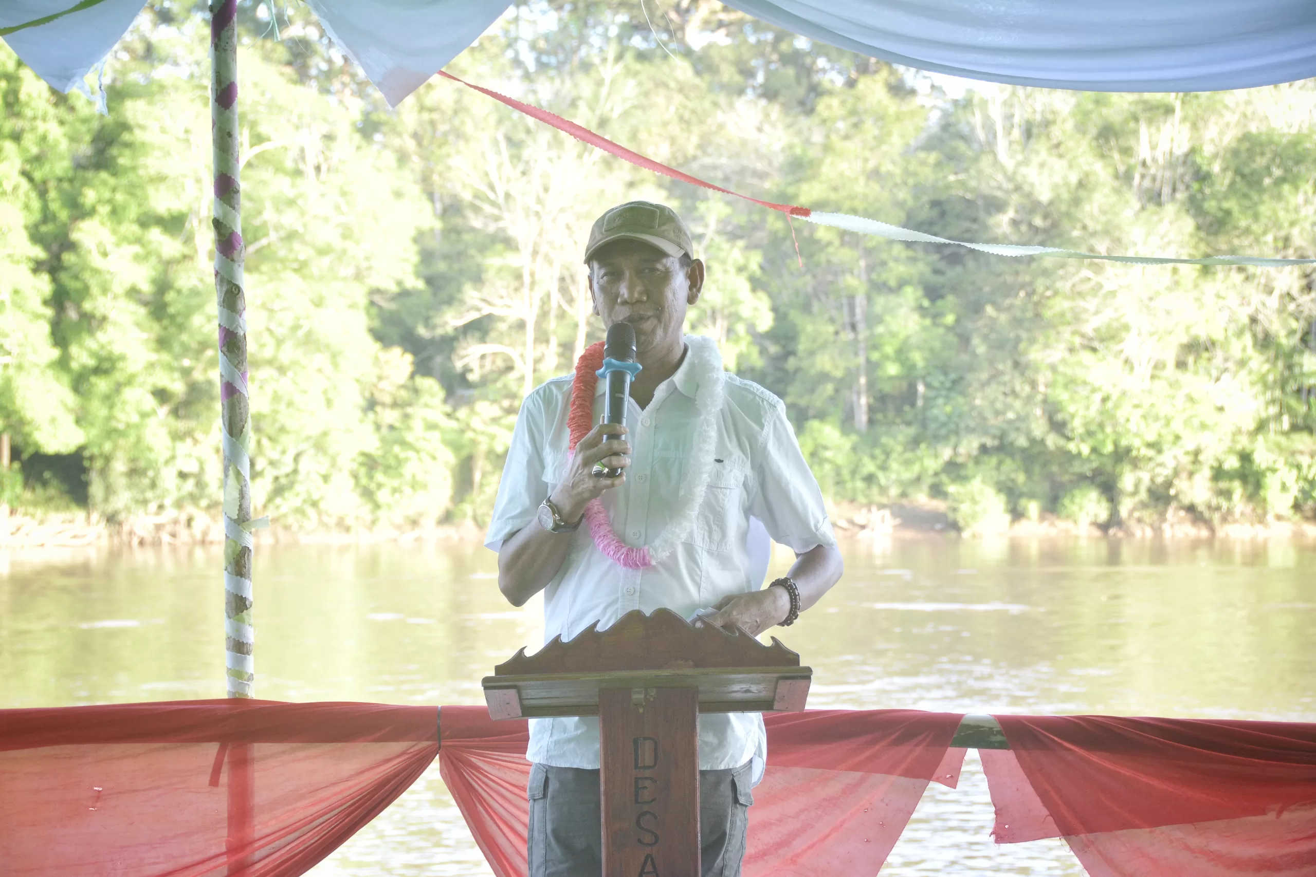 Wakil Bupati Ketapang Hadiri Lomba Kato Seri II Desa Penjawaan