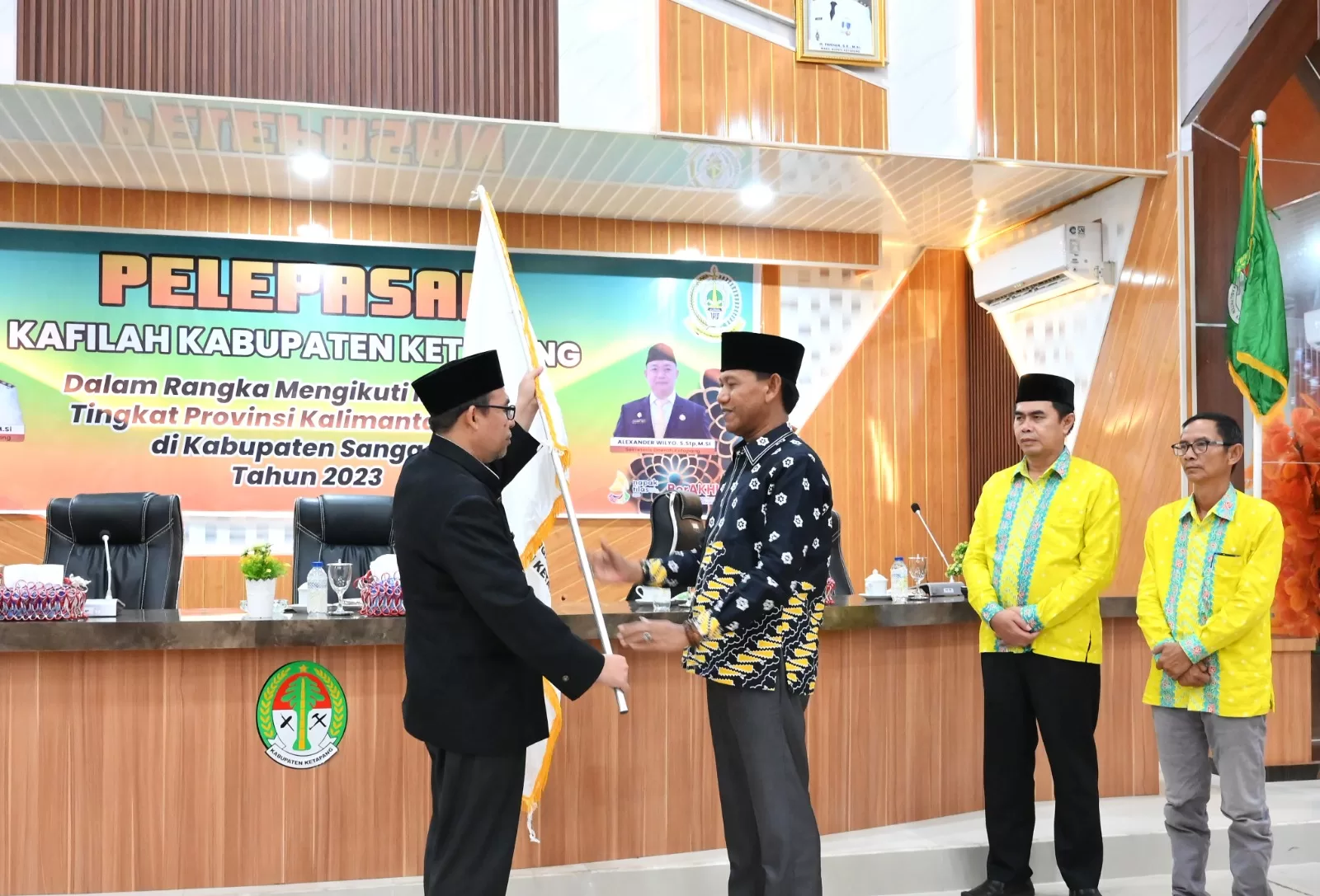 Kafilah MTQ Ketapang, resmi dilepas Wakil Bupati Ketapang mengikuti MTQ XXXI Tingkat Provinsi Kalbar di Sanggau