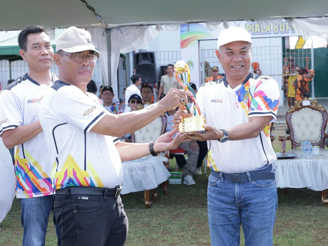 Ajang Bergengsi Sepakbola Piala Bupati Ketapang Tahun 2024 Resmi di Buka.